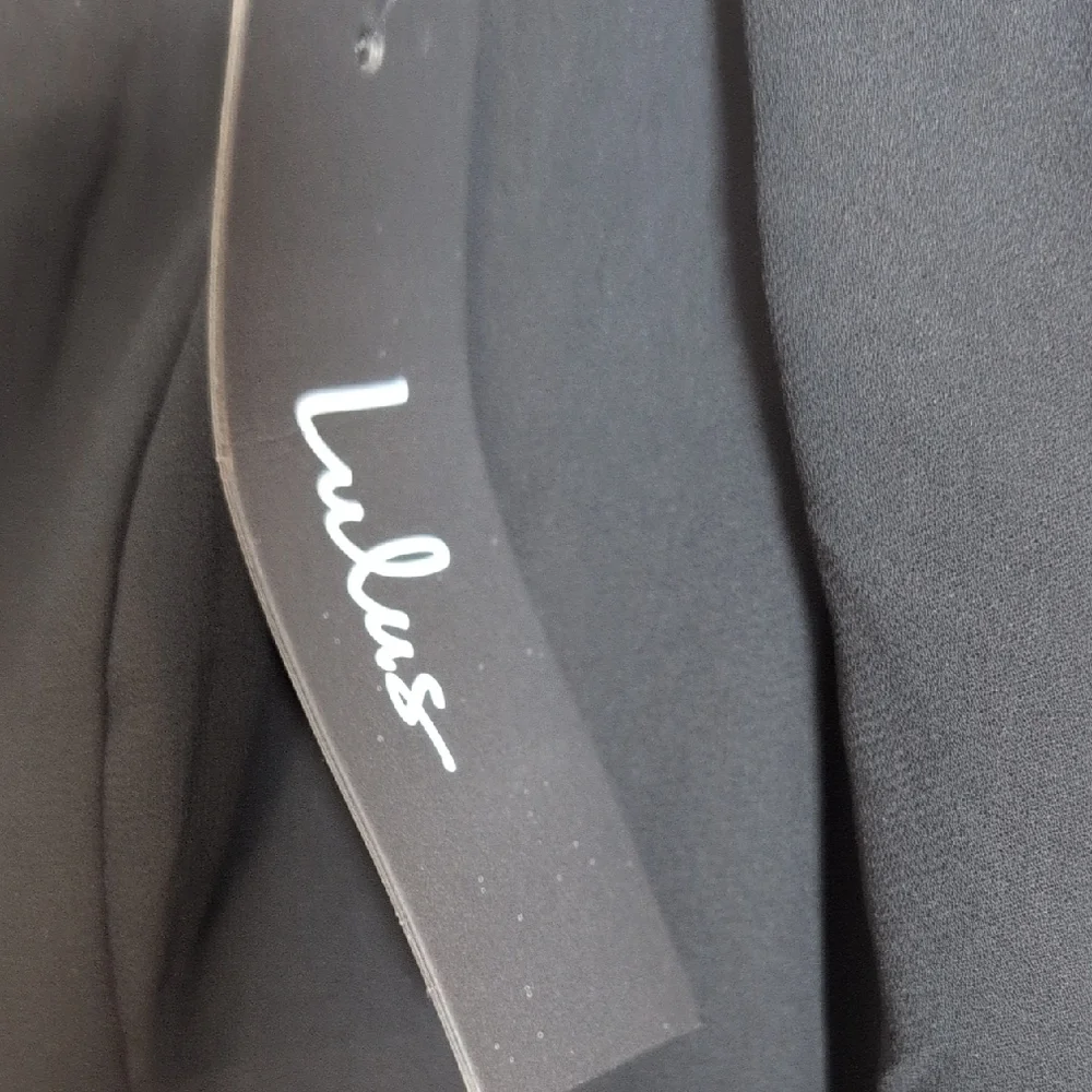 Lulu's Black Feel The Romance Off-Shoulder Maxi Dress Long Sleeve NWT Medium - Picture 5 of 10